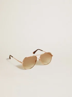 Sonnenbrille im Aviator-Stil mit roségoldfarbenem Rahmen und honigfarbenen Gläsern