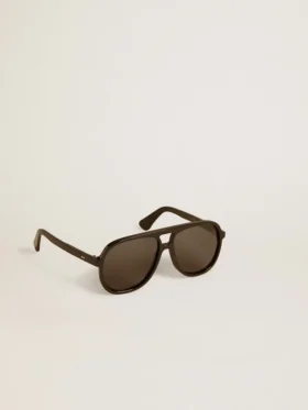 Sonnenbrille im Aviator-Stil mit schwarzem Rahmen und schwarzen Gläsern