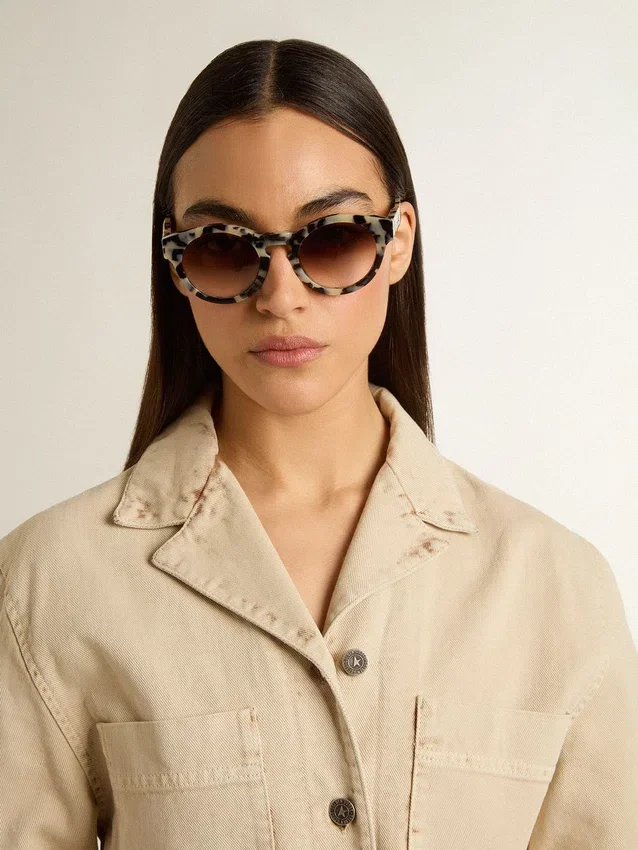 Sonnenbrille im Cameron-Stil mit Schildpattmuster