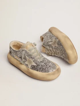 Space-Star-Schuhe für Frauen in silbernem Glitzer mit Lammfellfutter