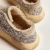 Space-Star-Schuhe für Frauen in silbernem Glitzer mit Lammfellfutter