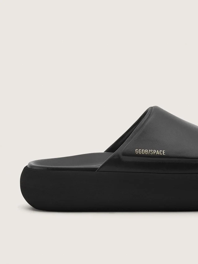Space-Star-Slipper für Damen aus schwarzem Leder