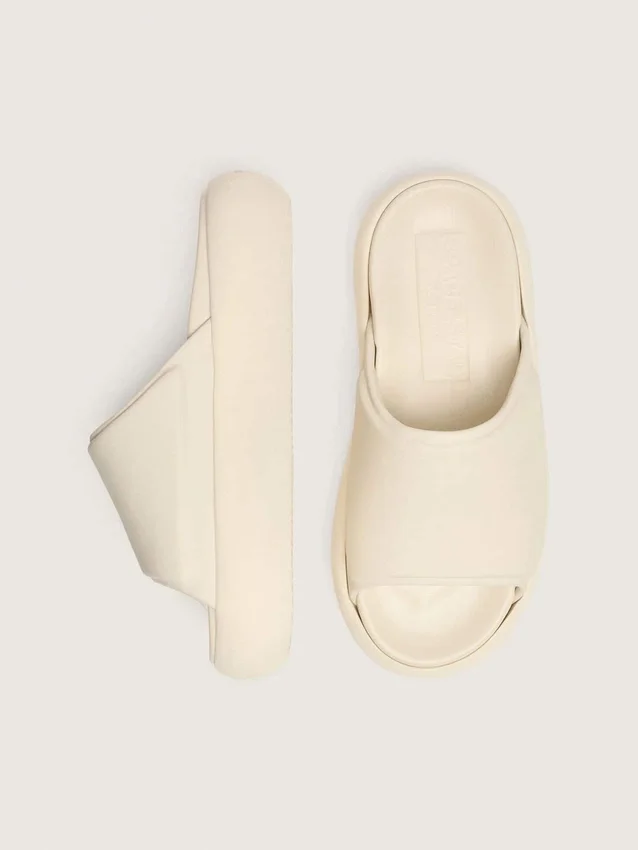 Space-Star-Slipper für Damen aus weissem Leder