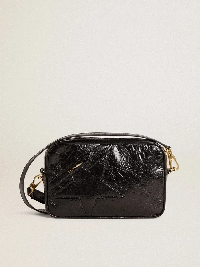 Star Bag aus glänzendem schwarzem Leder mit Ton-in-Ton-Stern