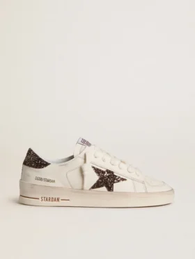 Stardan für Damen aus weissem Leder mit braunem Glitzerstern und Fersenlasche