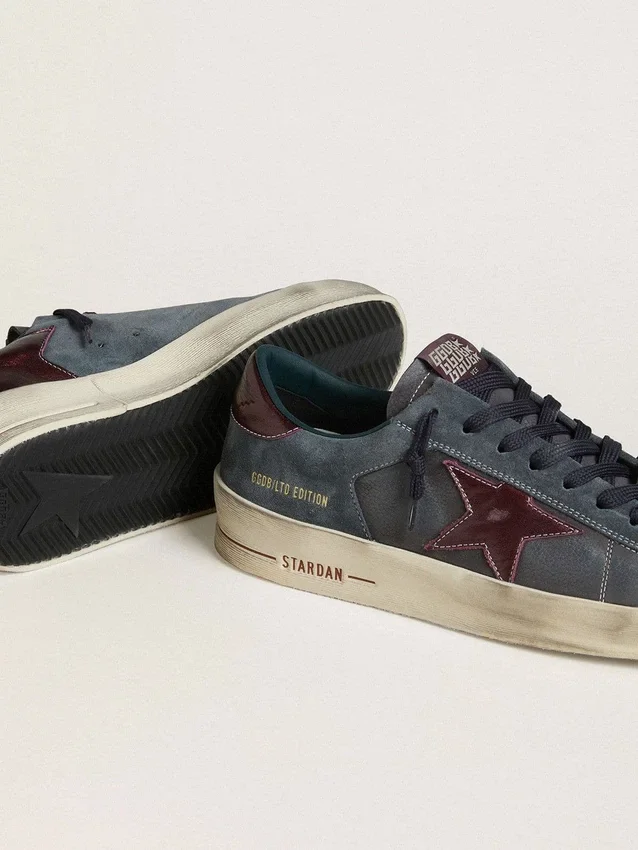 Stardan LTD für Herren aus anthrazitfarbenem Nubukleder und blauem Wildleder mit Stern aus Metallic-Leder