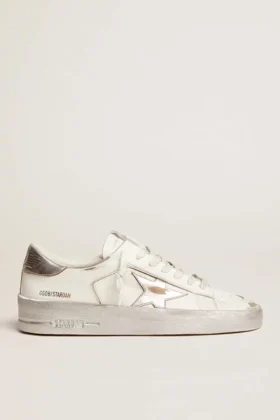 Stardan-Sneaker mit silbermetallischem Lederstern und Fersenlasche