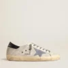 Super-Star aus hellsilbernem Mesh mit hellblauem Stern aus Wildleder