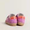 Super-Star für Damen aus fuchsiafarbenem Wildleder mit einem Stern und einer Fersenlasche aus fluoreszierendem orangefarbenem laminiertem Leder