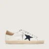 Super-Star für Herren aus weissem Leder mit mitternachtsblauem Canvas-Stern und Fersenlasche aus tabakfarbenem Leder