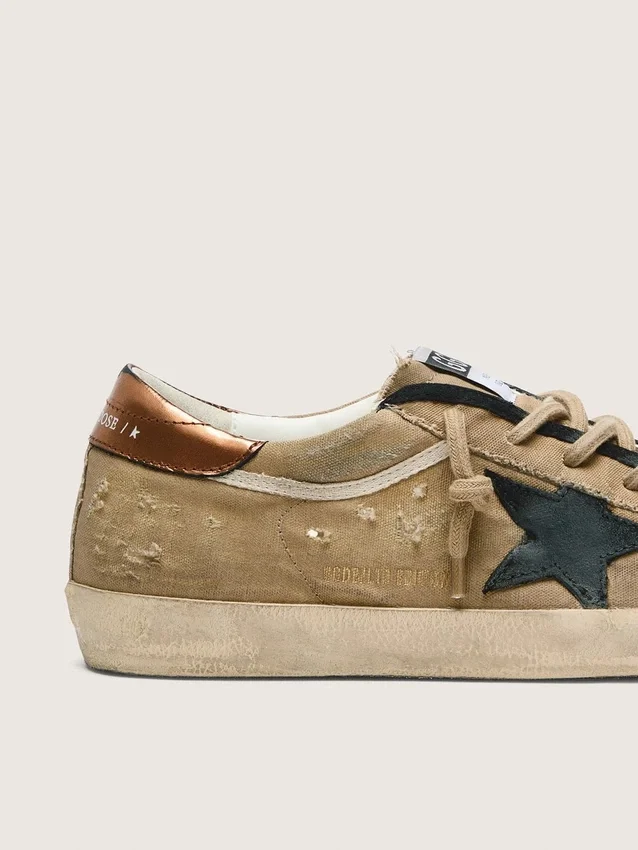 Super-Star LTD für Damen aus beigem Canvas mit schwarzem Lederstern