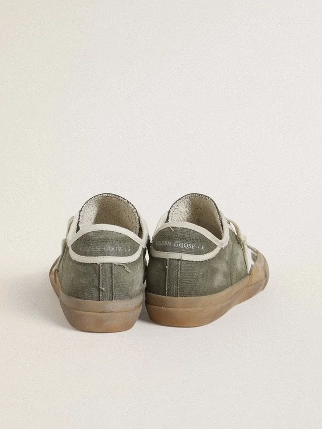 Super-Star LTD für Damen aus grünem Canvas mit weissem Lederstern