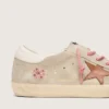Super-Star LTD für Damen aus perlfarbigem Wildleder mit ziegelrotem Stern und Stickerei