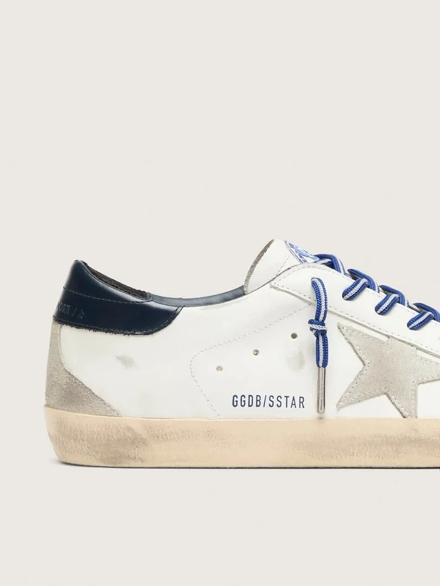 Super-Star LTD für Damen aus weissem Leder mit Stern aus Wildleder und blauer Lederlasche an der Ferse