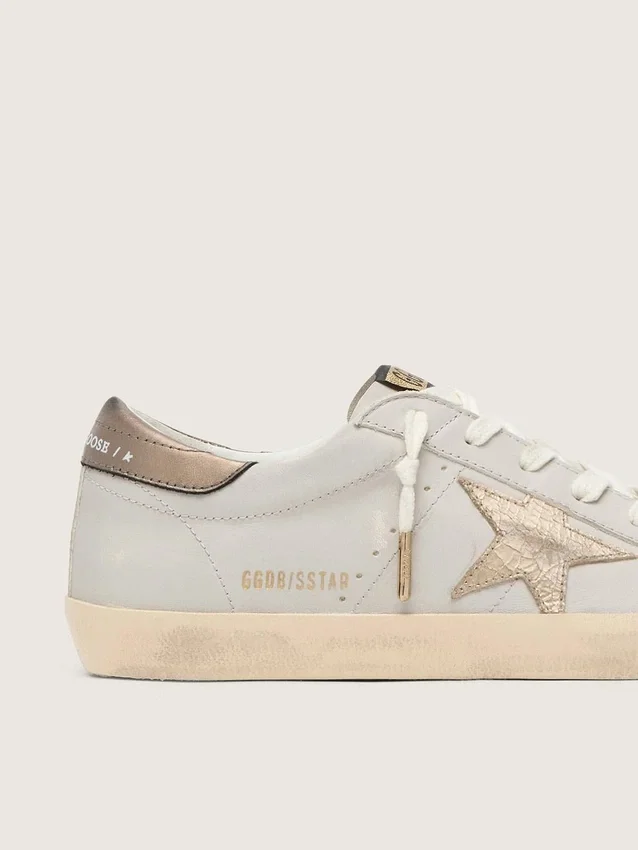 Super-Star mit Stern aus Crackle-Leder und Fersenlasche aus metallisch foliertem Leder