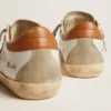 Super-Star-Sneaker für Damen mit Stern aus Wildleder und brauner Fersenlasche