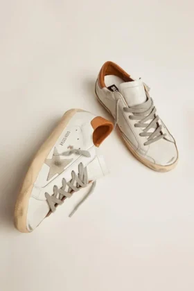 Super-Star-Sneaker für Herren mit Stern aus Wildleder und brauner Fersenlasche