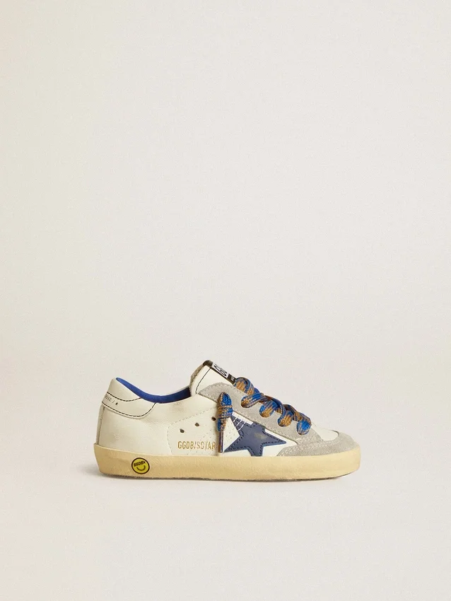 Super-Star Young mit blauem Lederstern und eisgrauen Wildledereinsätzen
