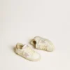 Super-Star Young mit lila Lederstern und glitzernder Fersenlasche