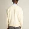 Sweatshirt in gealtertem Weiss mit umgekehrtem Logo auf der Rückseite – Jersey Capsule