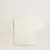 T-Shirt in gealtertem Weiss mit umgekehrtem Logo auf der Rückseite – Jersey Capsule