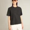 T-Shirt in gewaschenem Schwarz mit umgekehrtem Logo auf der Rückseite – Jersey Capsule