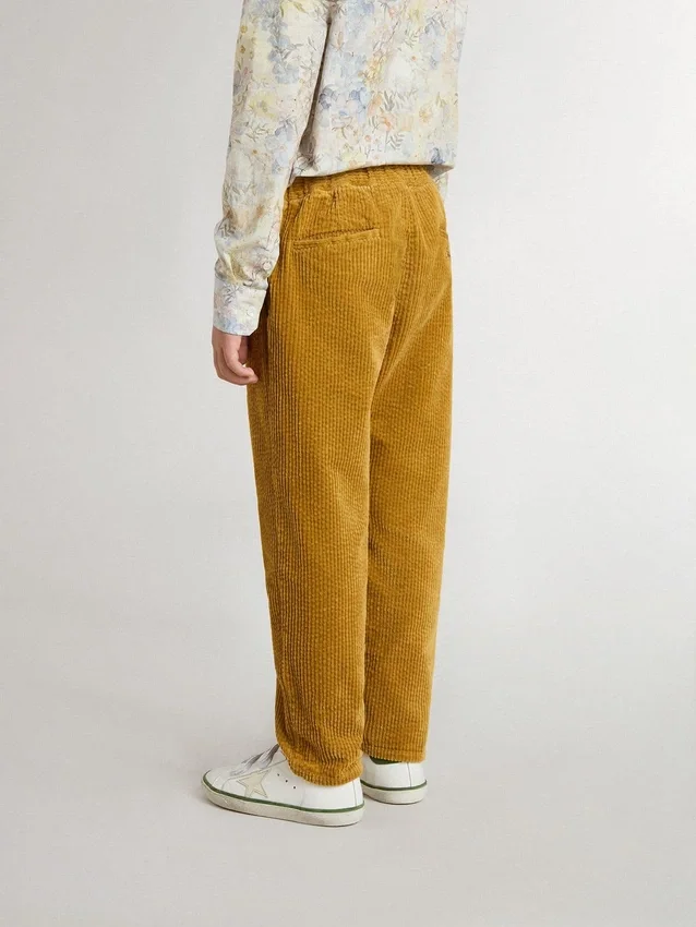 Tabakfarbene Chino-Hose für Jungen mit Stickerei