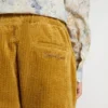 Tabakfarbene Chino-Hose für Jungen mit Stickerei
