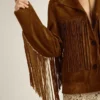 Tabakfarbene Wildlederjacke für Damen mit Fransen