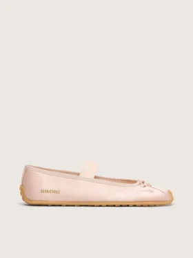 Étoile-Ballerinas aus puderrosa Satin mit puderrosa gesticktem Stern und elastischem Riemen