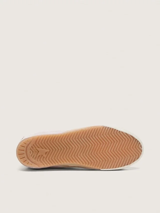 True-Star für Damen aus pastellrosa Wildleder mit silbernem Stern und Fersenlasche