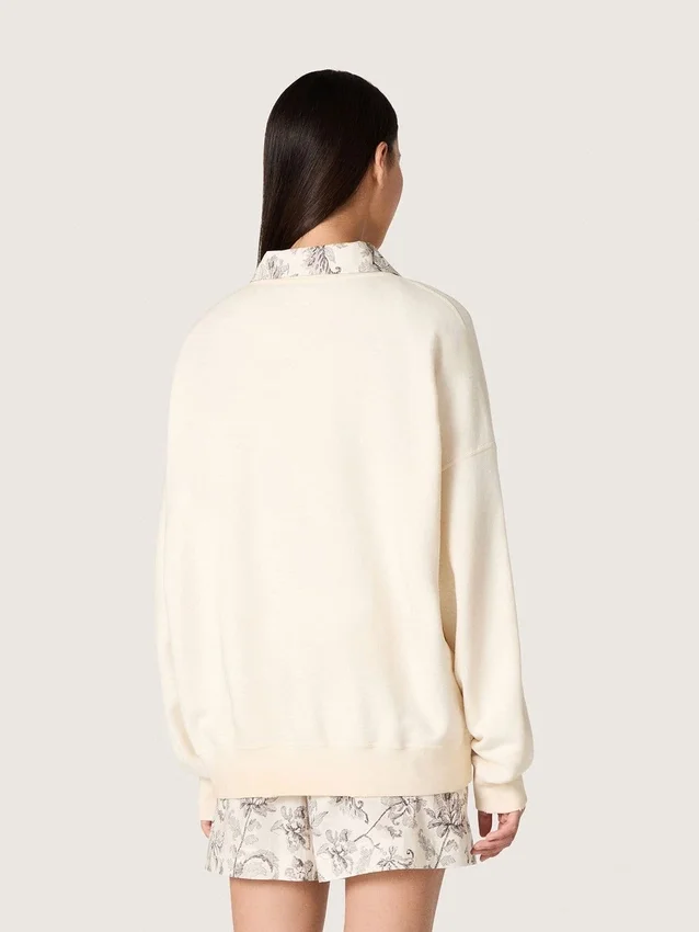 Unisex-Baumwoll-Sweatshirt «Star» in Vintage-Weiss mit gestickten VCE-Aufnähern
