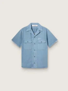 Unisex-Hemd aus hellblauem Denim mit Stickerei auf der Rückseite