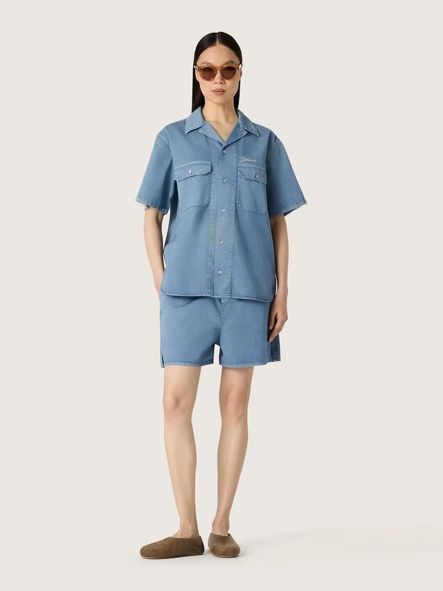 Unisex-Shorts aus hellblauem Baumwolltwill