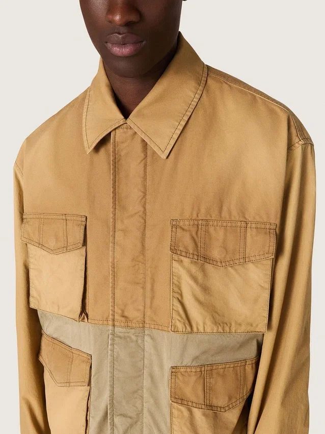 Unisex-Safarijacke aus beiger und militärgrüner Baumwolle mit Maxi-Taschen