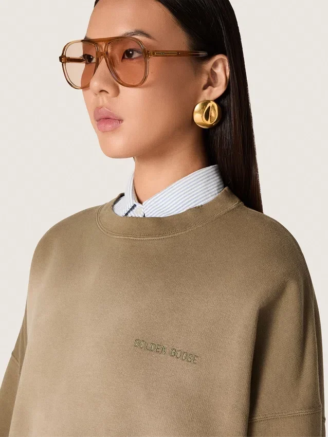 Unisex-Sweatshirt aus militärgrüner Baumwolle im Bleach-Look mit gesticktem Logo