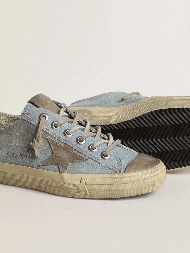 V-Star für Damen aus hellblauem Canvas mit taubengrauem Lederstern