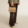 Venezia-Tasche aus beigem, genarbtem Leder mit goldenen Details