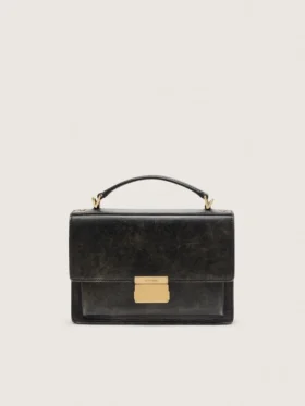 Venezia-Tasche aus schwarzem, auf Alt getrimmtem Leder mit goldenen Details