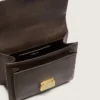 Venezia-Tasche aus vintage-dunkelbraunem, geprägtem Leder mit goldenen Details