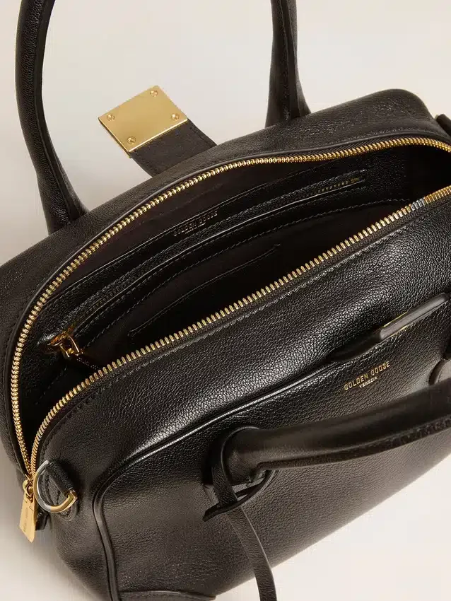 Vita-Tasche aus schwarzem Schafsleder mit goldenen Details