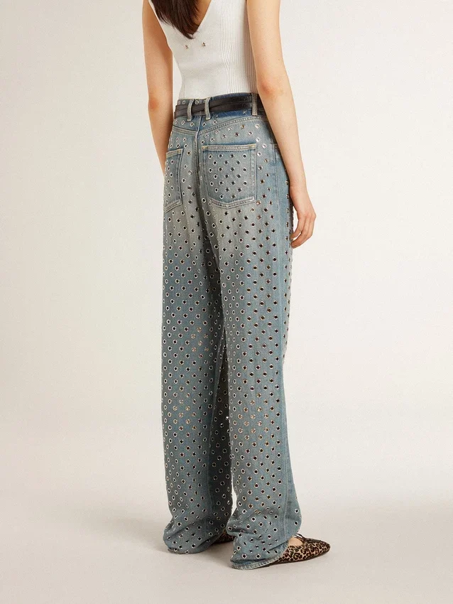 Washed-Jeans für Damen mit durchgehenden Ösen