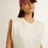 Weiss gealtertes, ärmelloses T-Shirt mit Kristallverzierung