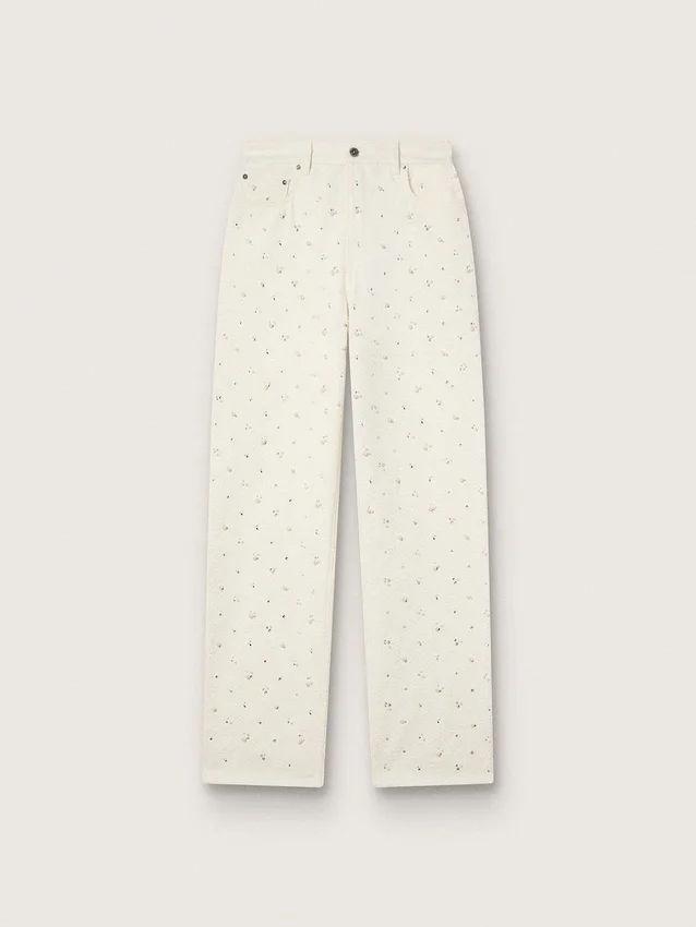 Weisse Damenjeans mit Perlen und Kristallen