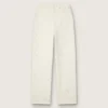 Weisse Damenjeans mit Perlen und Kristallen