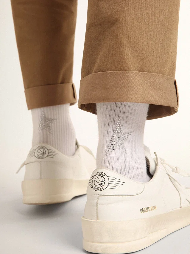Weisse Socken mit Kristallstern auf der Rückseite