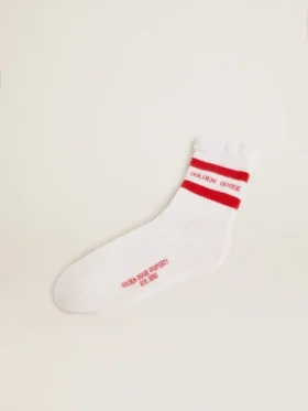 Weisse Socken mit Used-Look-Details und roten Streifen