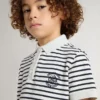 Weisses Baumwoll-Polo für Jungen mit marineblauen Streifen und Stickerei