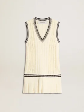 Weisses Baumwoll-Westenkleid für Damen im Used-Look mit dunkelblauen Rippbündchen und Kristallen