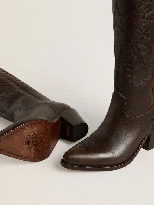 Wish Star-Stiefel aus dunkelbraunem Leder mit ton-in-ton gesticktem Stern